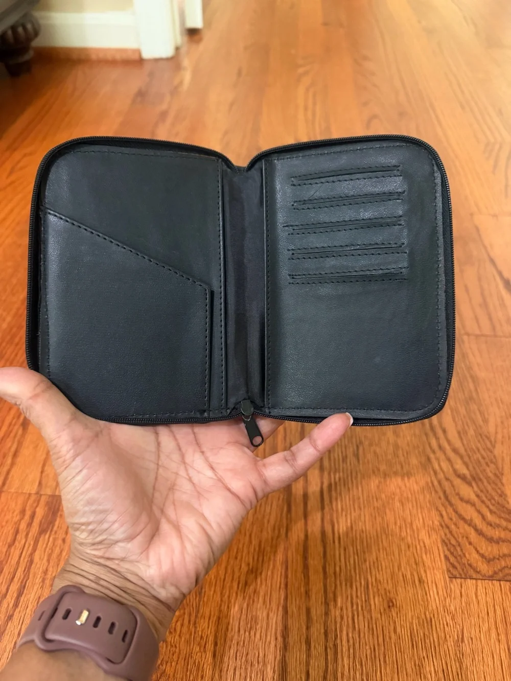 Samsonite Passport and Card Holder Zippered Wallet